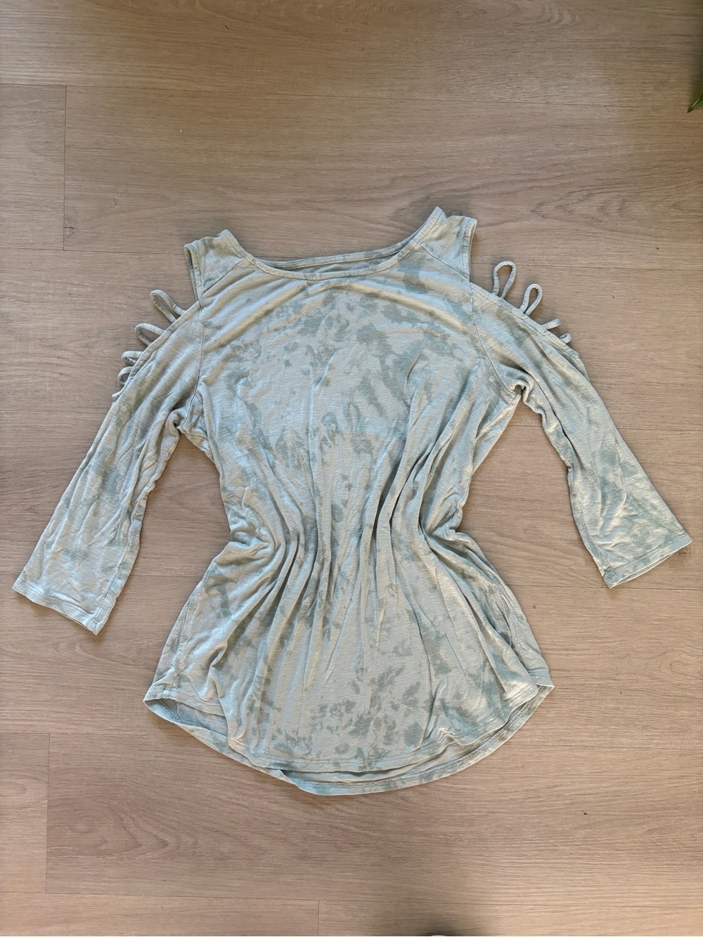 Women’s Maurices Sage Green Cold-Shoulder Loop-Detail Long Sleeve Top